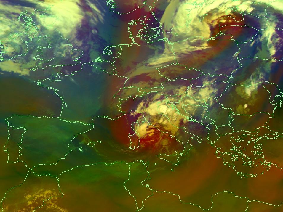 1. Evoluzione generale e zone interessate Sull Italia è presente una saccatura molto profonda con avvezione di aria fresca sul settentrione, con il flusso principale