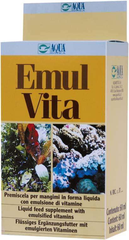 Alimentazione EmulVita Premiscela con emulsione di preziose vitamine, incluso il più recente ritrovato, la vitamina K1. Sotto forma di gocce ad alta adesione.