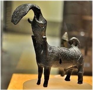 Mesopotamia Nella mitologia mesopotamica, la divinità sumera Gugalanna era il Grande toro del cielo", la costellazione zodiacale del Toro.