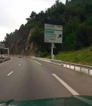 VIVERE CON LA STORICA GP MONACO STORICO Portoghese a Monaco Truffaldino come al solito, il nostro s infila nel paddock senza biglietto, poi si fa invitare su un esclusiva terrazza Vaga per i box