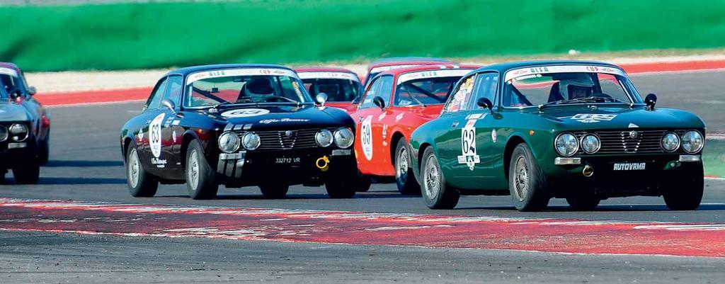 BELLISSIME IERI E OGGI ALFA ROMEO 2000 GTV ra ha caratteristiche spiccatamente corsaiole e per quattro anni domina le corse nella propria classe di cilindrata, riuscendo a conquistare, grazie al