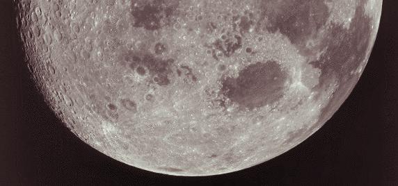 di qualche decimetro l anno per effetto delle maree Un giorno sulla Luna dura