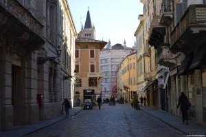 Parma, verso Piazza Duomo Fontanellato, Sanvitale Rocca PARMA Un po di storia per capire Parma Parma fu fondata in epoca romana, tanto che nel 2017 si festeggeranno i 2000 anni dalla fondazione, poi