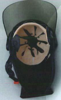 COMPATIBILITA con 02-MASK: Inoltre il casco può essere dotato anche di un sistema brevettato adattatore per la maschera di gas che è composto da due 2 morsetti all interno del casco, il quale può