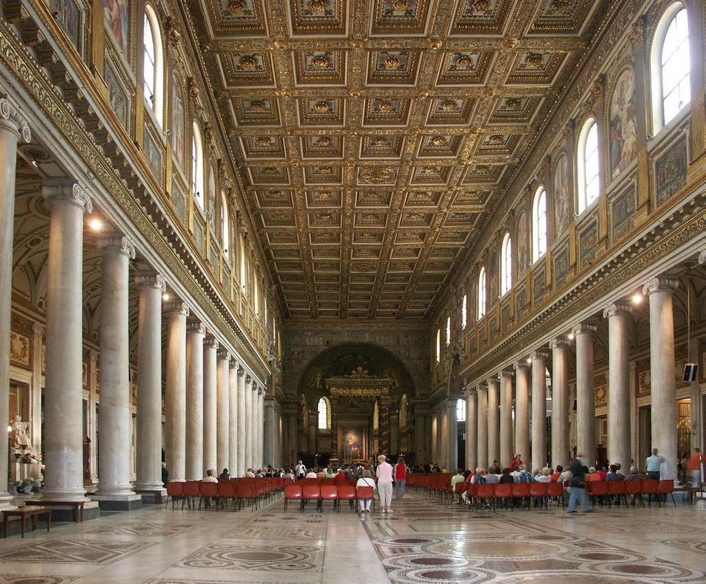 BASILICA DI SANTA MARIA MAGGIORE Fu fatta erigere da papa Sisto III (432-440) La papale basilica patriarcale maggiore arcipretale liberiana di Santa Maria Maggiore, conosciuta semplicemente con il