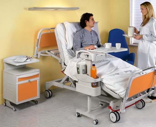The over-bed table, equipped with 4 swivelling wheels, 2 of which with brake, becomes a fundamental