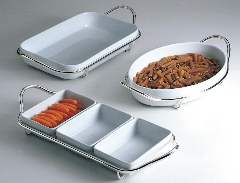 38 Le pirofile e i piatti di servizio Heat resistent dishes salad bowls and serving dishes M-571 pirofila rettangolare cm 36 heath resistant dish holder cm 36 rectangular 52 X27 X 11 h.