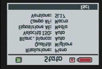 Figura 13: Schermo Stato della fotocamera Visualizzazione dello stato della fotocamera Nell anteprima dal vivo della modalità cattura è possibile, premendo il tasto funzione destro (Stato),