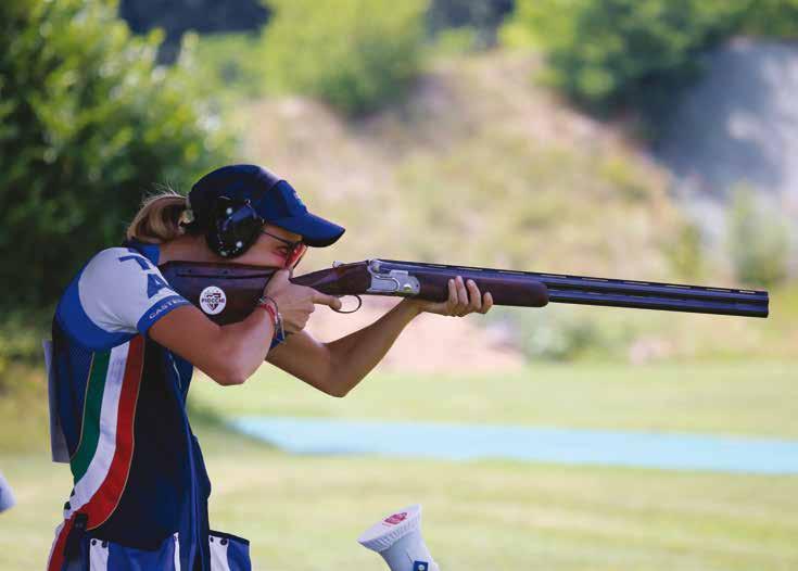 F clay target tiro Jessica Rossi - LONDON 2012 Trap Gold medalist / medaglia d oro F F clay target tiro The more experienced shooters, who like to use a product with superior characteristics, choose