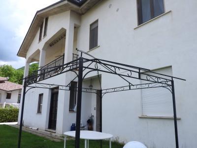 000 trattabili 75 mq Rieti - Via Pistignano - vendesi villino indipendente con giardino e terrenol'immobile si sviluppa su un unico livello,