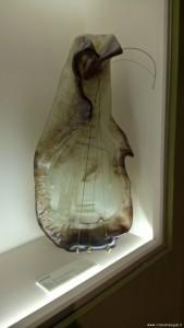 Salvador Dali, chitarra in vetro