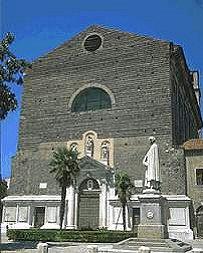 4 - Raccolta ed analisi di precedenti sperimentazioni 4.6 ANALISI DEL COMPORTAMENTO STATICO DELLA FACCIATA DELLA CHIESA DI SANTA MARIA DEL CARMINE IN PADOVA (LEVORATO, 2002) 4.6.1 GENERALITÀ Il comportamento statico della facciata della Basilica del Carmine a Padova fu analizzato nel 2001 dall ing.