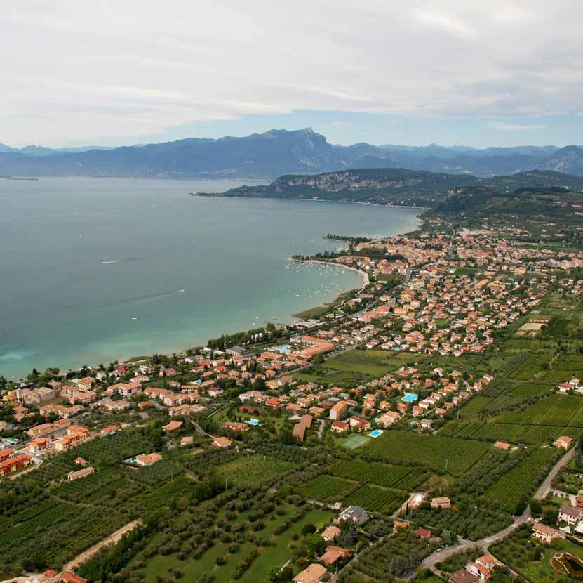 v Lago di Garda Il Garda è il principale lago italiano, con una superficie di 350 kmq.