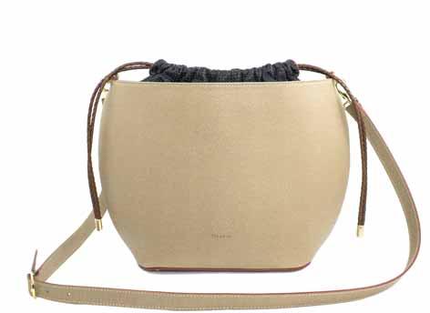 Classic CINDY S Classic CINDY M Hand bag crafted in leather