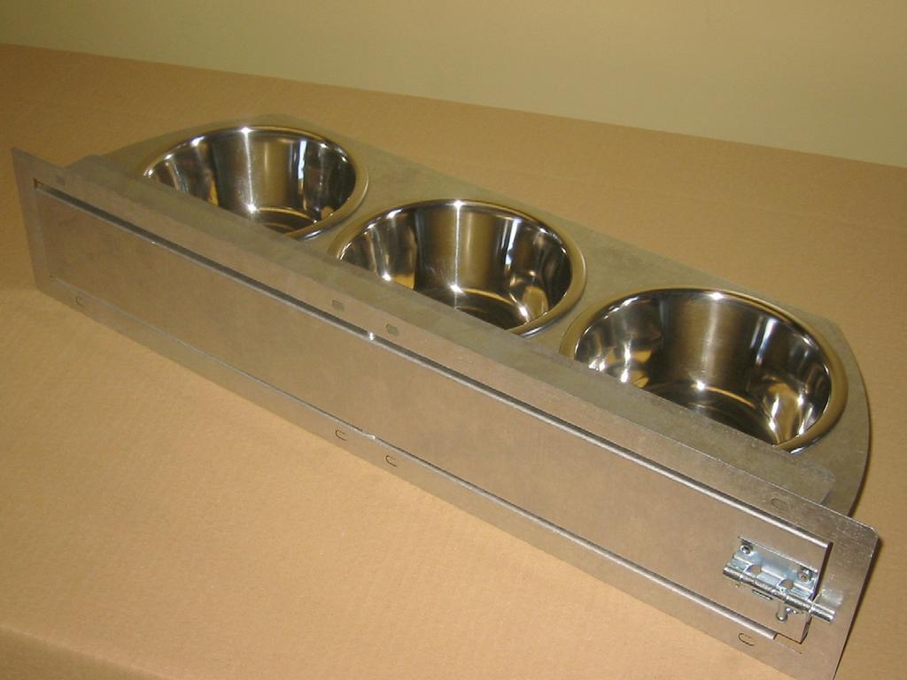 cm. 70x35 MAN0010032 3 bowl swivel feeder Ø 14 mes.