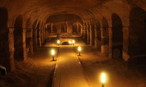 2 - FANO SOTTERRANEA La città di Fano pone le sue fondamenta sull antica città romana di Fanum Fortunae (tempio della Fortuna) eretta in epoca augustea.