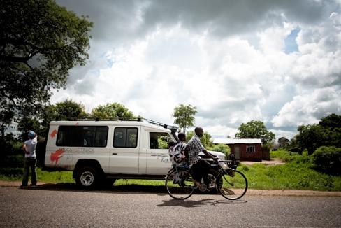 Attenzione: in Malawi e Zambia, così come in molti altri Paesi dell Africa, vengono accettate SOLO banconote emesse dopo l anno 2001. E obbligatorio in vaccino contro la febbre gialla.