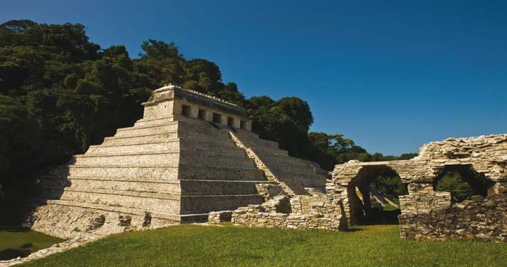 Dagli innumerevoli siti e musei di Città del Messico e dintorni al fascino senza tempo del Chiapas e delle sue comunità indios; dalle antiche fortificazioni del Golfo del Messico alle magie