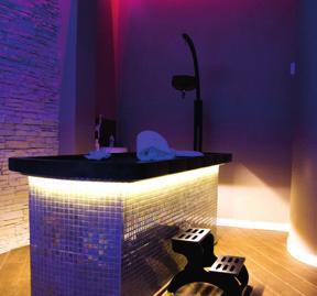 (vascolari) hammam sauna bagno turco cascate di ghiaccio docce emozionali area relax e tisaneria zona fitness stanze massaggio