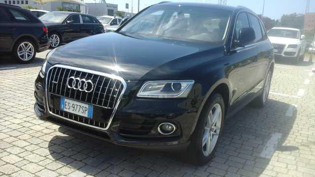 Audi Q5 2.0 TDI 177CV quattro S tronic Advanced Plus Q5 1ª serie Immatricolazione: 10/ 2013 KM: 66615 Carrozzeria: Fuoristrada Cilindrata: 1968 Prezzo: 28.