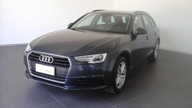 Audi A4 Avant 2.0 TDI 150 CV S tronic Business A4 5ª serie Immatricolazione: 3/ 2016 KM: 17218 Carrozzeria: Station Wagon Cilindrata: 1968 Prezzo: 32.