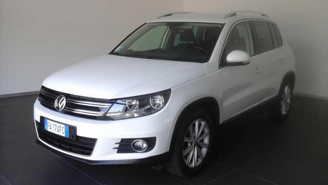 Volkswagen Tiguan 2.0 TDI 150 CV Sport & Style BlueMotion Technology Tiguan 1ª serie Immatricolazione: 7/ 2015 KM: 52000 Carrozzeria: Station Wagon Cilindrata: 1968 Prezzo: 20.