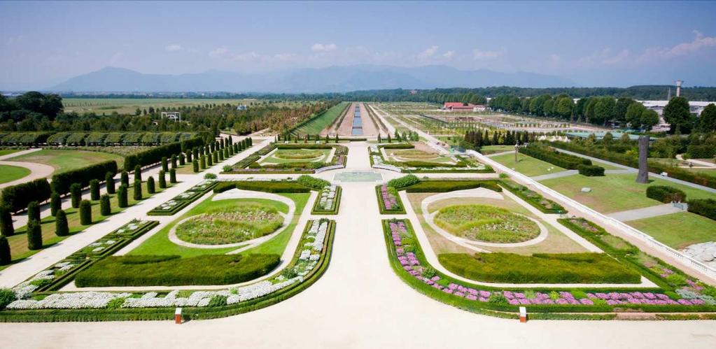 I GIARDINI Il tour alla Reggia si completa con le attrazioni degli oltre 50 ettari degli imponenti Giardini della Venaria che non hanno riscontri analoghi fra i giardini storici italiani, per la