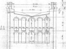 a tutto il rinfianco e a quasi tutto il riempimento, figura 49, con archi nel senso della lunghezza del viadotto.