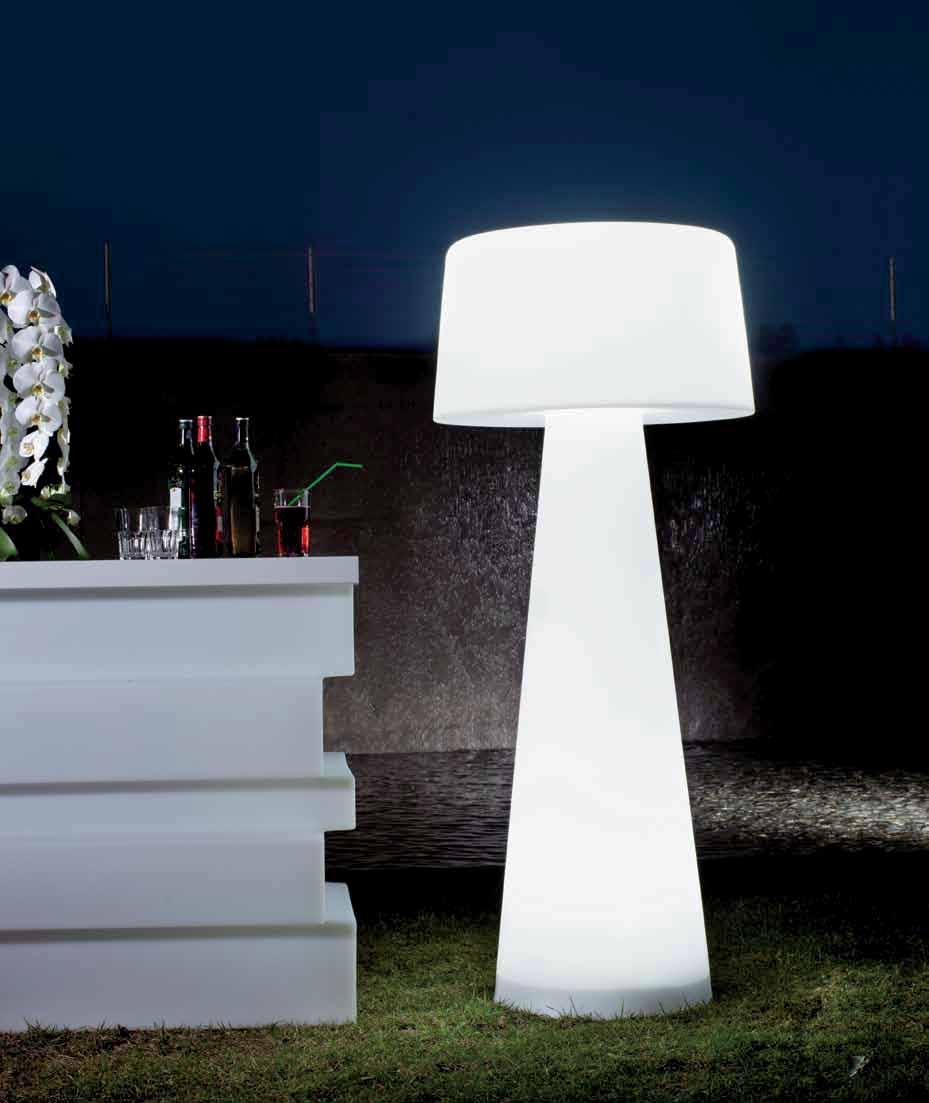 TIME OUT Time Out is an outdoor floor lamp in polyethylene rotomoulding, perfect for gardens, driveways, terraces, leisure areas.