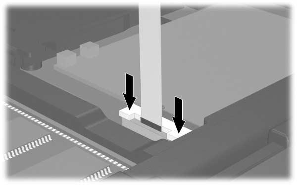 Moduli di memoria 20. Inserire il cavo dello stick di puntamento nel connettore ZIF. 21.