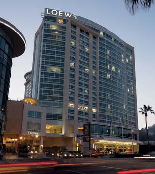 Loews Hollywood Hotel Meta ideale per viaggi di lavoro o di piacere, l albergo si distingue per la magnifica posizione, la ricchezza dei servizi e il comfort delle sistemazioni,