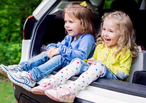 parlando di sicurezza Spesso i bambini viaggiano in auto non allacciati correttamente o addirittura liberi.