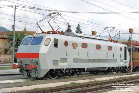 Locomotiva elettrica E444 R Art. 1200 Foto: Raffaele Bonaca I DCC E444.066 - Livrea prototipo - Epoca I.