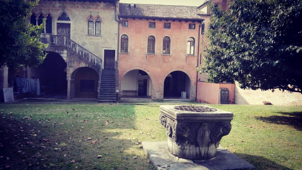 MUSEO CASA ROBEGAN Via Canova 38 Treviso Casa Robegan è la Casa dell'arte Contemporanea di Treviso, terza sede dei Musei Civici assieme al Museo Bailo e Santa Caterina.