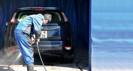 Autolavaggi Self-Car-Wash getto ad alta pressione: Fr. 1.- per 2 min. spazzola antigraffio: Fr. 1.- per 2 min. risciacquo: Fr. 1.- per 2 min. cera protettiva: Fr. 1.- per 2 min. asciugatura con aria calda: Fr.
