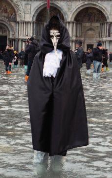 Il Sistema MOSE per il controllo del fenomeno dell acqua alta nella laguna di Venezia di Claudio Boccalatte La laguna di Venezia costituisce un delicato sistema idrologico collegato al Mare Adriatico