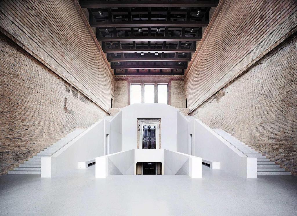 Berlino, Neues Museum, il salone d ingresso con la