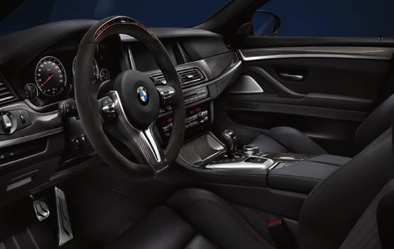 1-4 Impianto di scarico BMW M Performance High-Tech per intenditori: l impianto di scarico BMW M Performance è frutto di una cooperazione tra BMW M GmbH e Akrapovič, uno dei produttori leader di