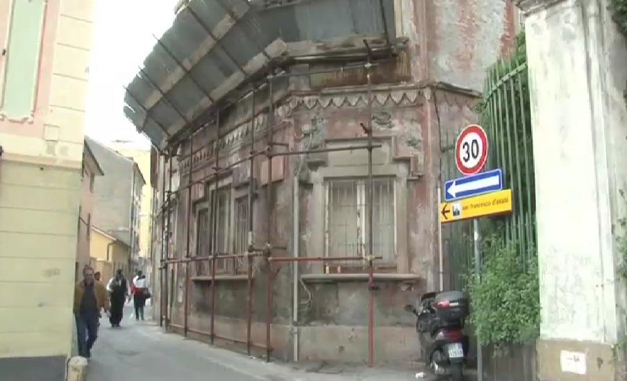 architettoniche e l inserimento di un centro per anziani, servizio essenziale ai fini di rispondere alla forte