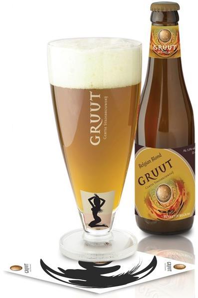 Gruut Blond GRAD. ALCOLICA 5.5% Una birra leggera, morbida, ottenuta utilizzando diversi tipi di malto. Caratteristica saliente è il suo aspetto un po torbido poiché non filtrata.