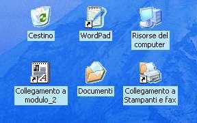 Personalizzare il PC Per descrivere rapidamente il Desktop si è parlato di Icona: come detto si tratta di piccole immagini che rappresentano dei collegamenti a software applicativi o a funzioni di