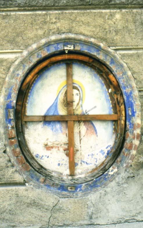 Nella parte sottostante la tela era possibile intravedere un affresco raffigurante la Vergine con il cuore trapassato da un pugnale.
