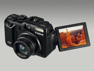 Lo standard di riferimento PowerShot G12 assicura immagini eccezionali con HS System e un obiettivo grandangolare Canon di alta fascia.