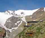 Apertura: aprile per sci alpinismo e dal 20 giugno al 20 settembre H1 INFO: tel. +39.0463.751770 - +39.328.6529615 - info@rifugiocevedale.