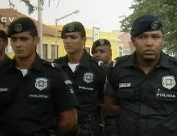 La Policia National de Cabo Verde, indirizzata dalle notizie fornite dai Carabinieri del Nucleo Investigativo di Piacenza, coordinate dal Servizio per la Cooperazione Internazionale di