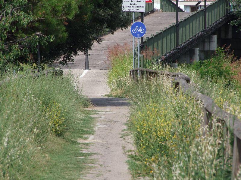 Argine nord Da ponte di