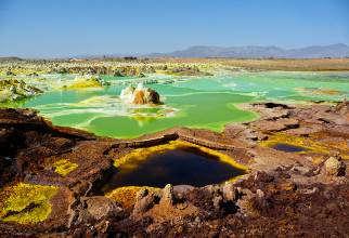 Afar e le carovane del sale, tradizione millenaria immutata Il trekking sul vulcano Erta Ale in una notte di