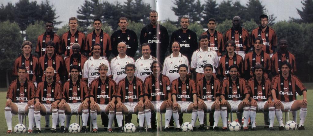 Stagione 1998-99 Sede: via Filippo Turati, 3 Milano Centro sportivo: Milanello Carnago Presidente: Silvio Berlusconi Vice-presidenti: Franco Baresi, Paolo Berlusconi, Adriano Galliani, Gianni Nardi