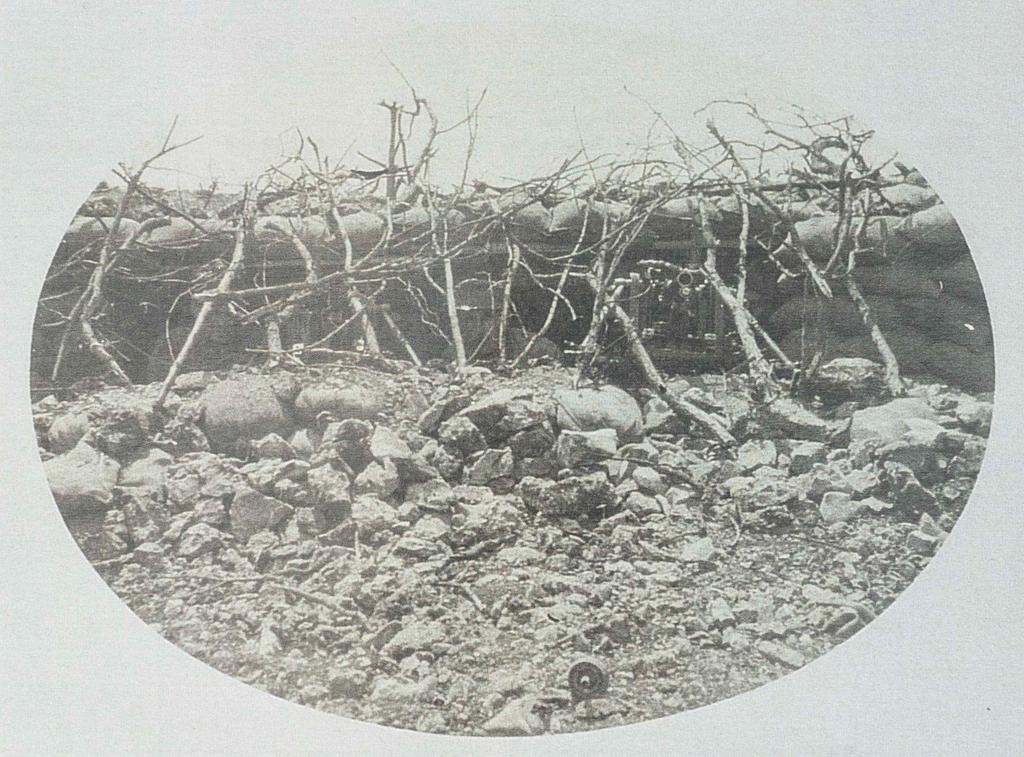 Immagine 2: Soldati in trincea nel campo di addestramento di Prosecco