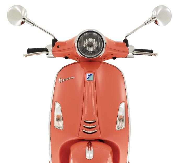 agilità di ogni Vespa. Il sottosella accoglie senza problemi anche un casco full-jet.